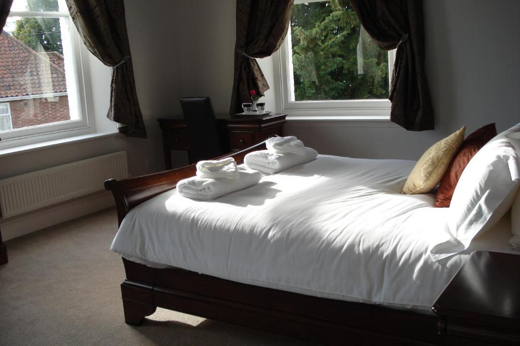 The Thomas Paine Hotel เทตฟอร์ด ภายนอก รูปภาพ