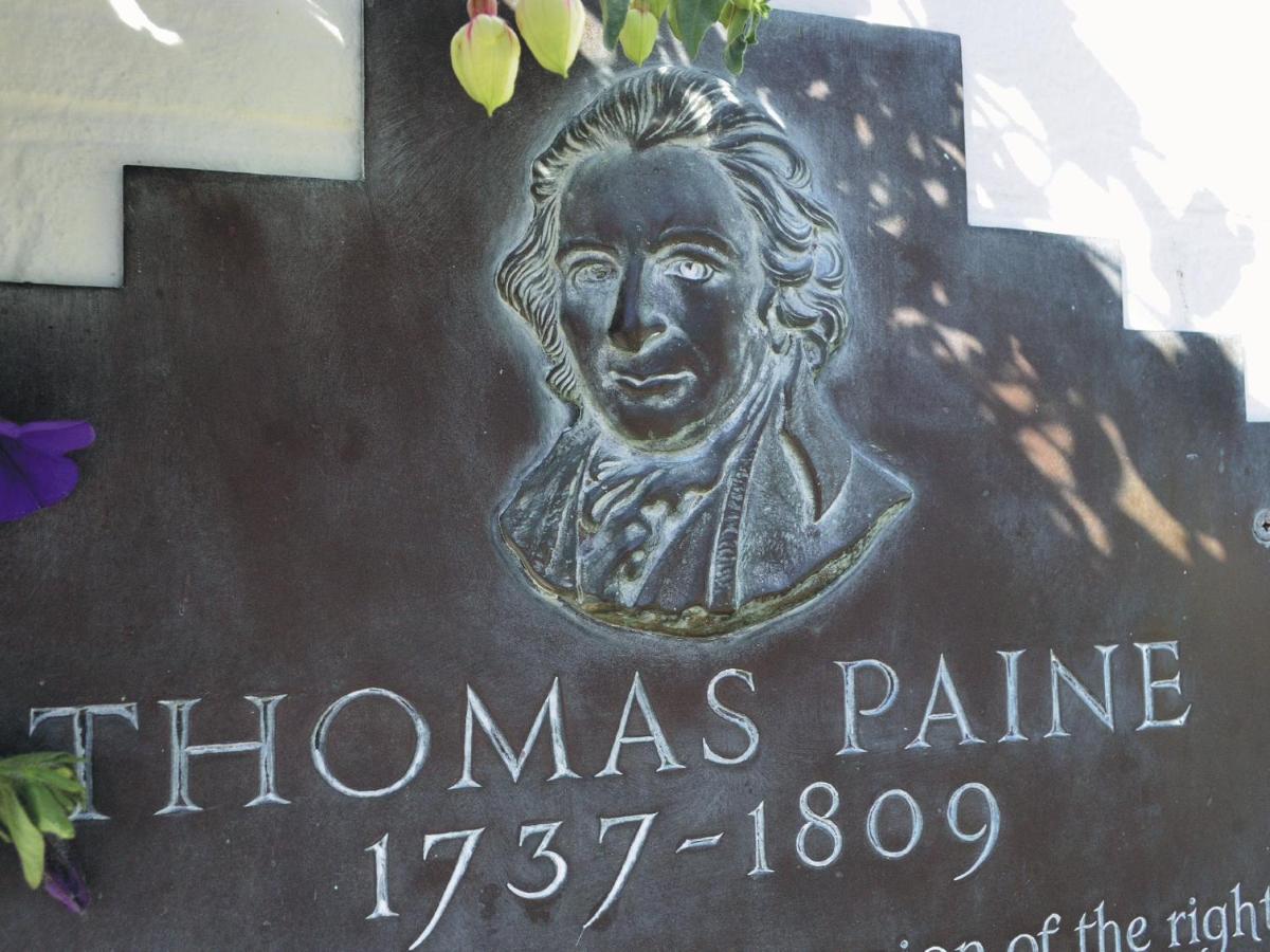 The Thomas Paine Hotel เทตฟอร์ด ภายนอก รูปภาพ